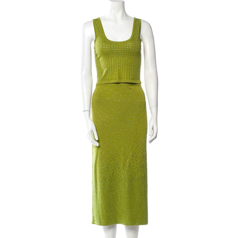 House of Harlow 1960 Suits and Sets by typically fit true to size.